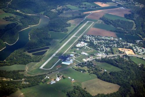 Samuels Field / Bardstown-Nelson County Airport - Bardstown, KY
